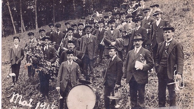 1. Mee 1918